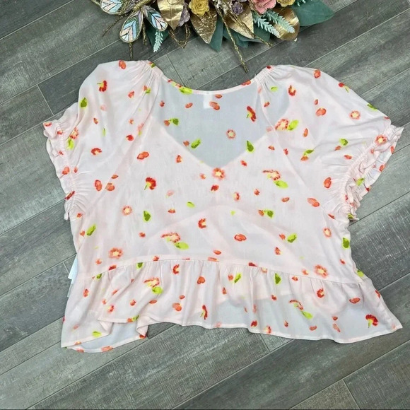 BP Nordstrom Pink Red Petal Patterned Smocked Short Sleeve Crop Top 1X - Picture 8 of 12